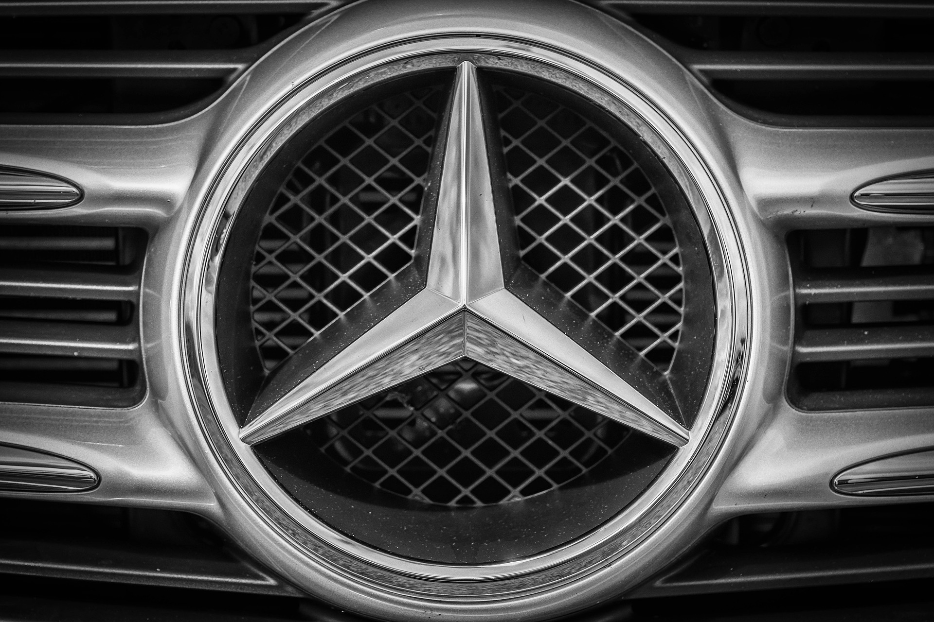 Daimler muss im Diesel-Abgasskandal Mercedes C300 Hybrid zurückrufen / Dr.  Stoll 
